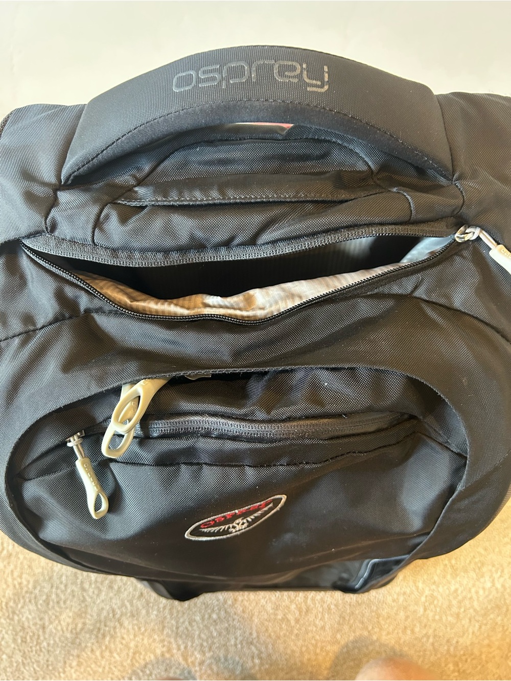 OSPREY Contrail Carryon Luggage - Picture 5 of 7